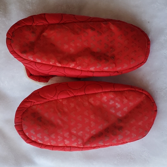 NWOT MICKEY SLIPPERS - Picture 10 of 11
